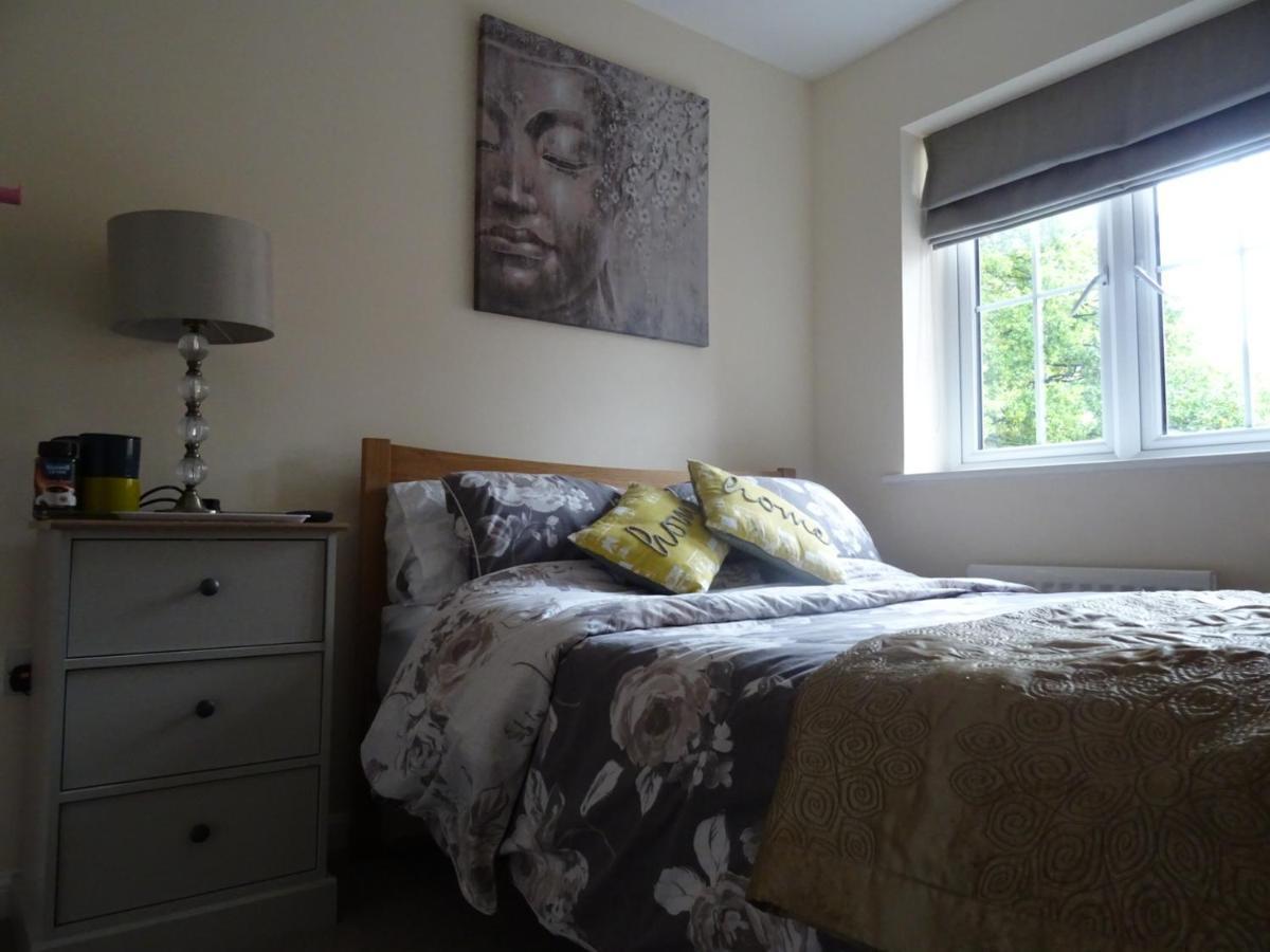 Apartament Secret Garden Faygate Zewnętrze zdjęcie