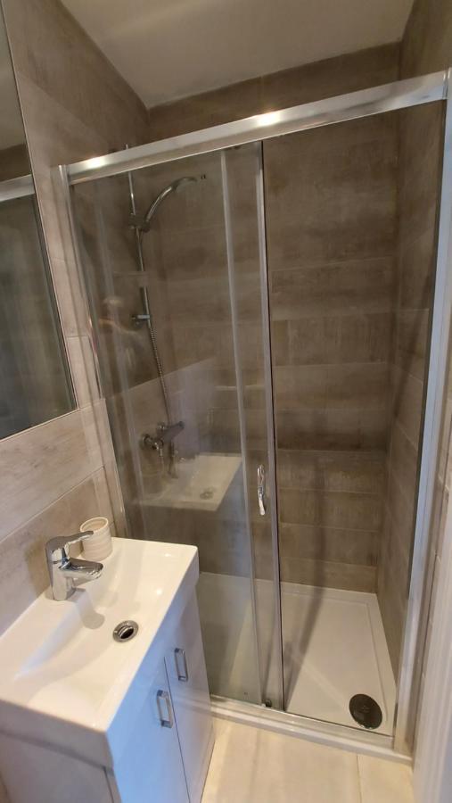 Apartament Secret Garden Faygate Zewnętrze zdjęcie